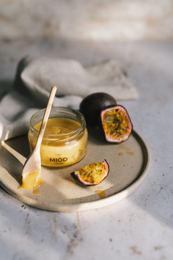 Miód z marakują